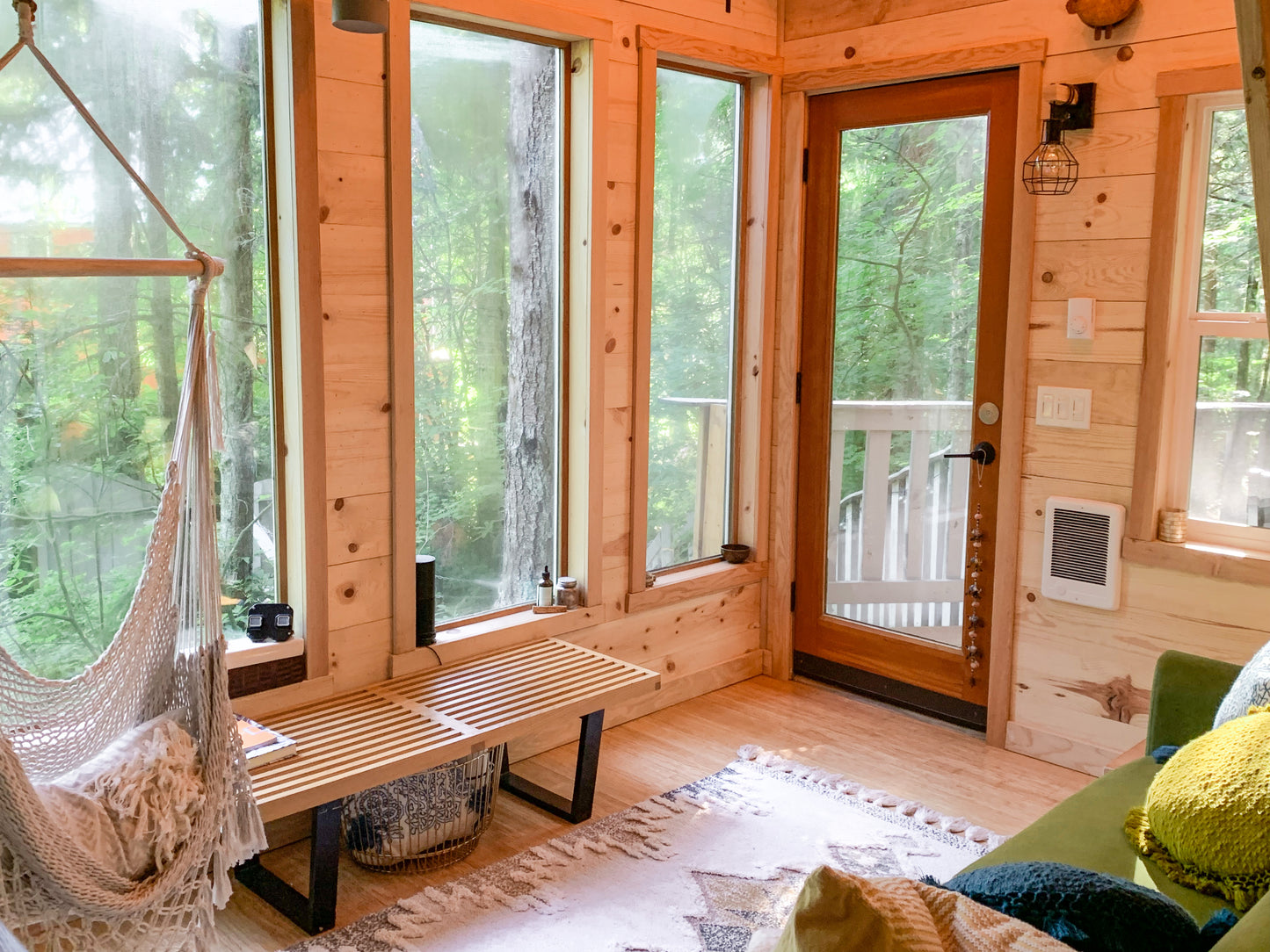 Mama Moon Treehouse Rental